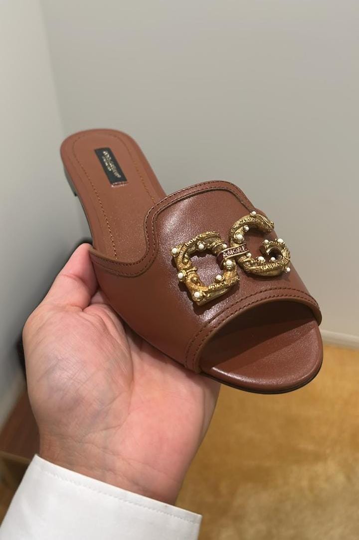 D&G flats