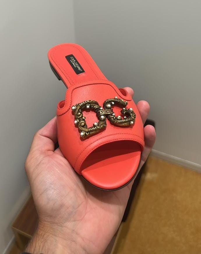 D&G flats