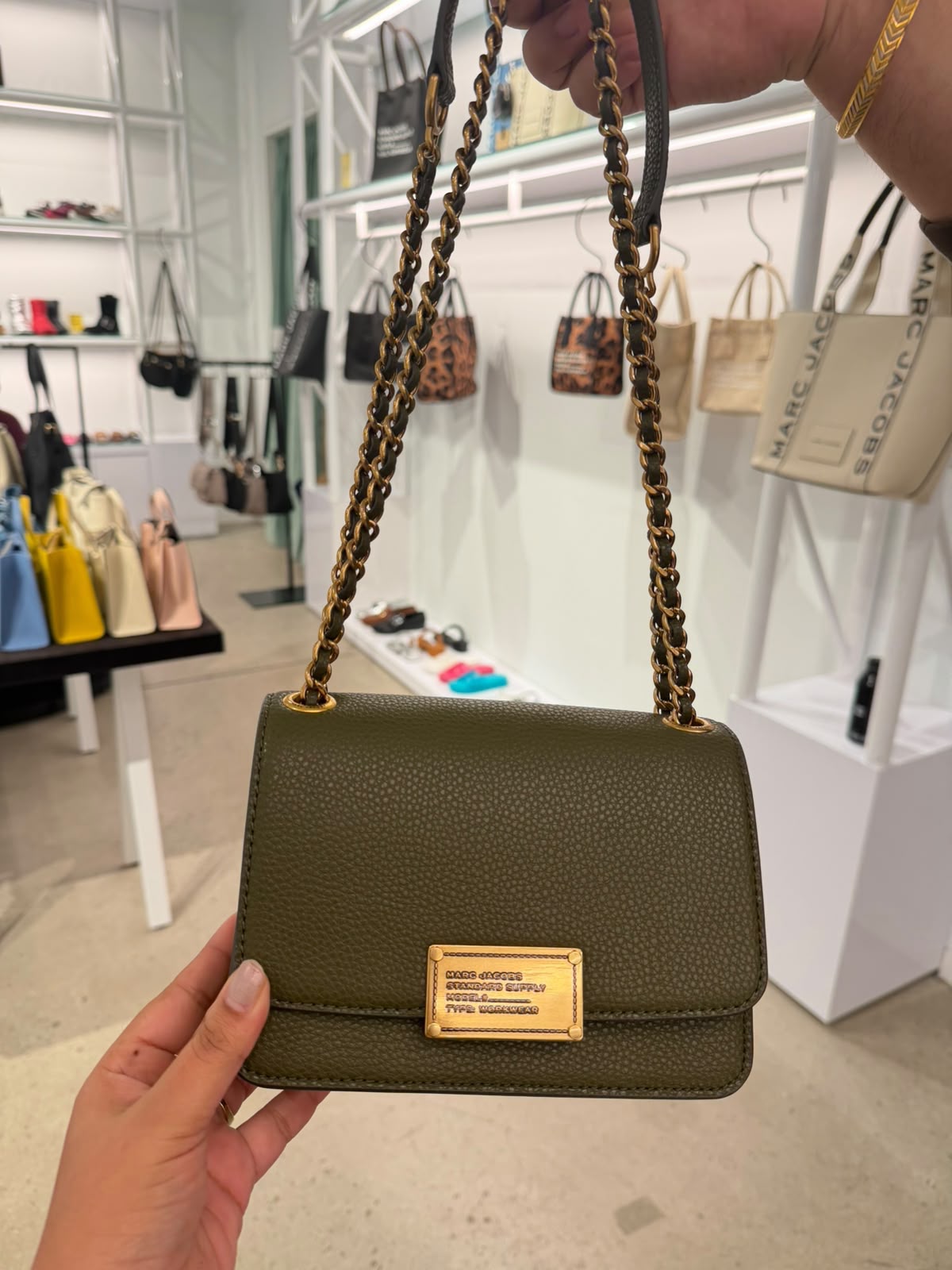 MARC JACOBS