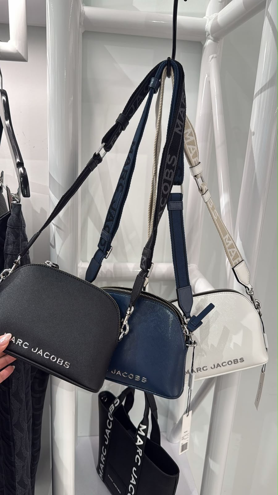 MARC JACOBS
