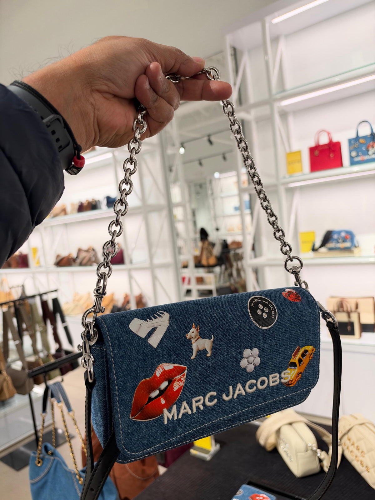 MARC JACOBS