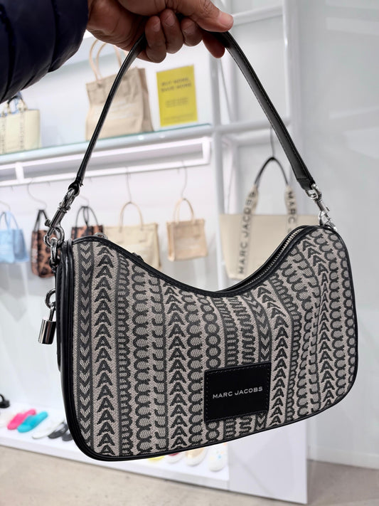 MARC JACOBS
