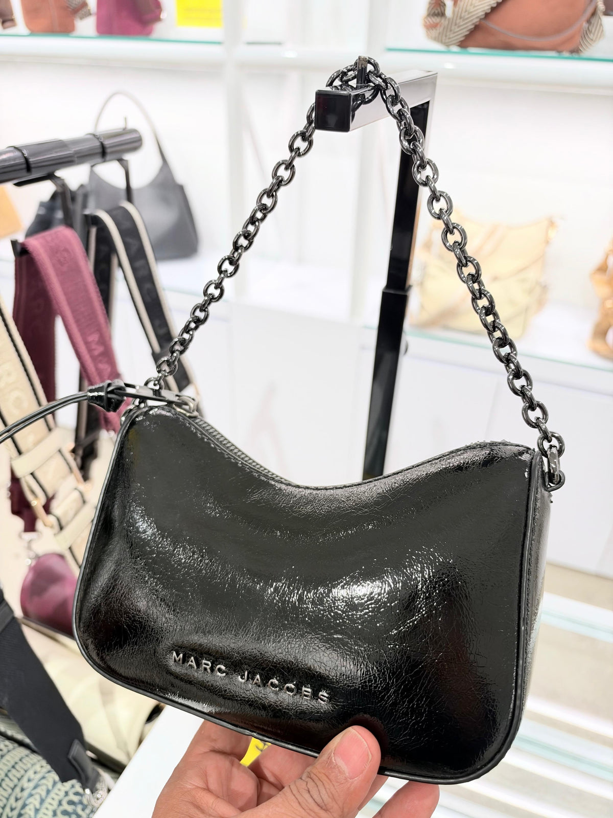MARC JACOBS