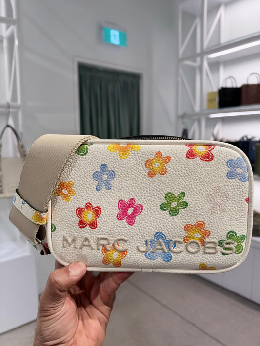 MARC JACOBS