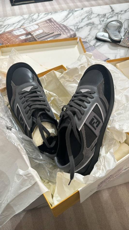 Fendi Shoes (Black)