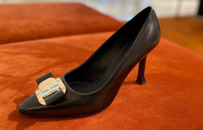 Ferragamo Leather Vara Bow Pumps