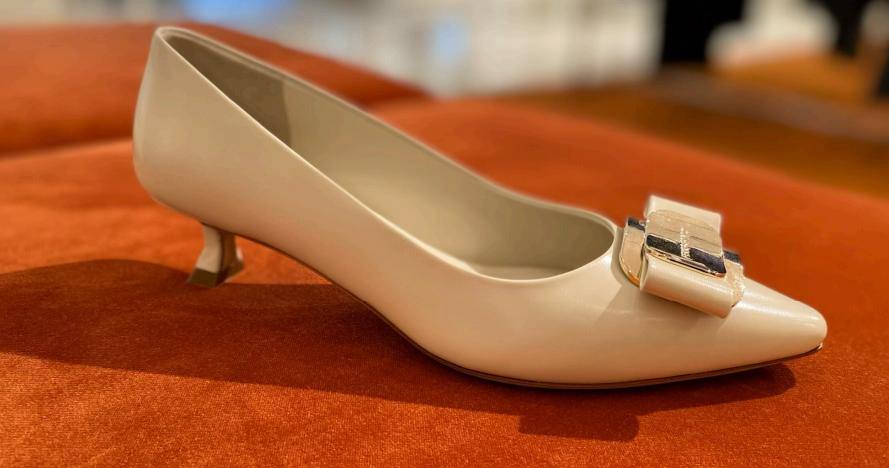 Ferragamo Leather Vara Bow Pumps