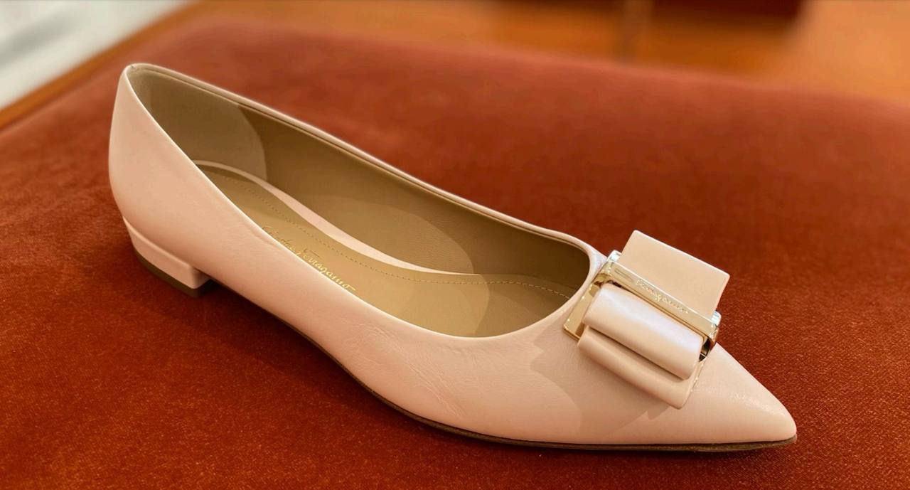 Ferragamo Leather Vara Ballet Flats