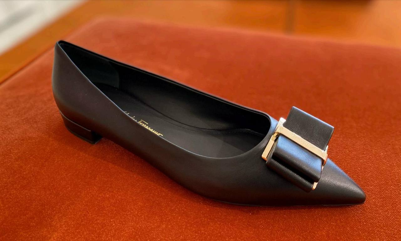 Ferragamo Leather Vara Ballet Flats