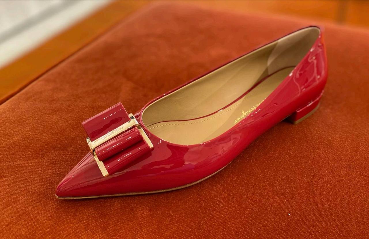 Ferragamo Leather Vara Ballet Flats