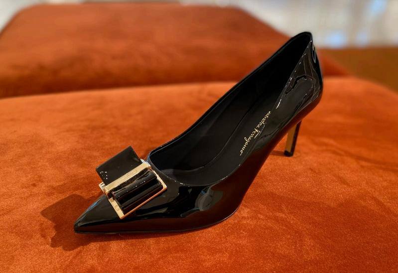 Ferragamo Leather Vara Bow Pumps