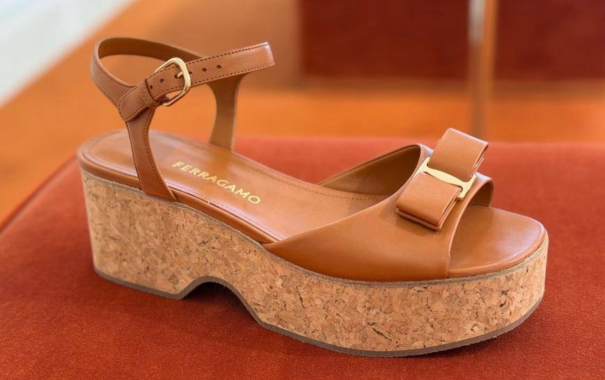 Ferragamo Vara Leather Slide Sandals