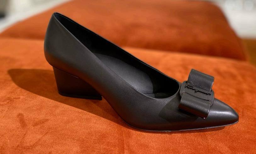 Ferragamo Leather Pumps