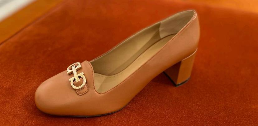 Ferragamo Leather Pumps
