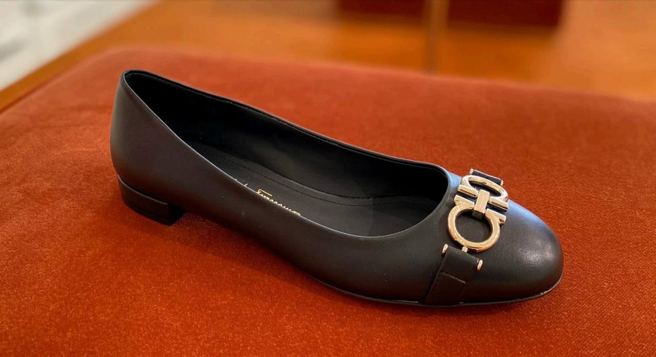 Ferragamo Leather Pumps